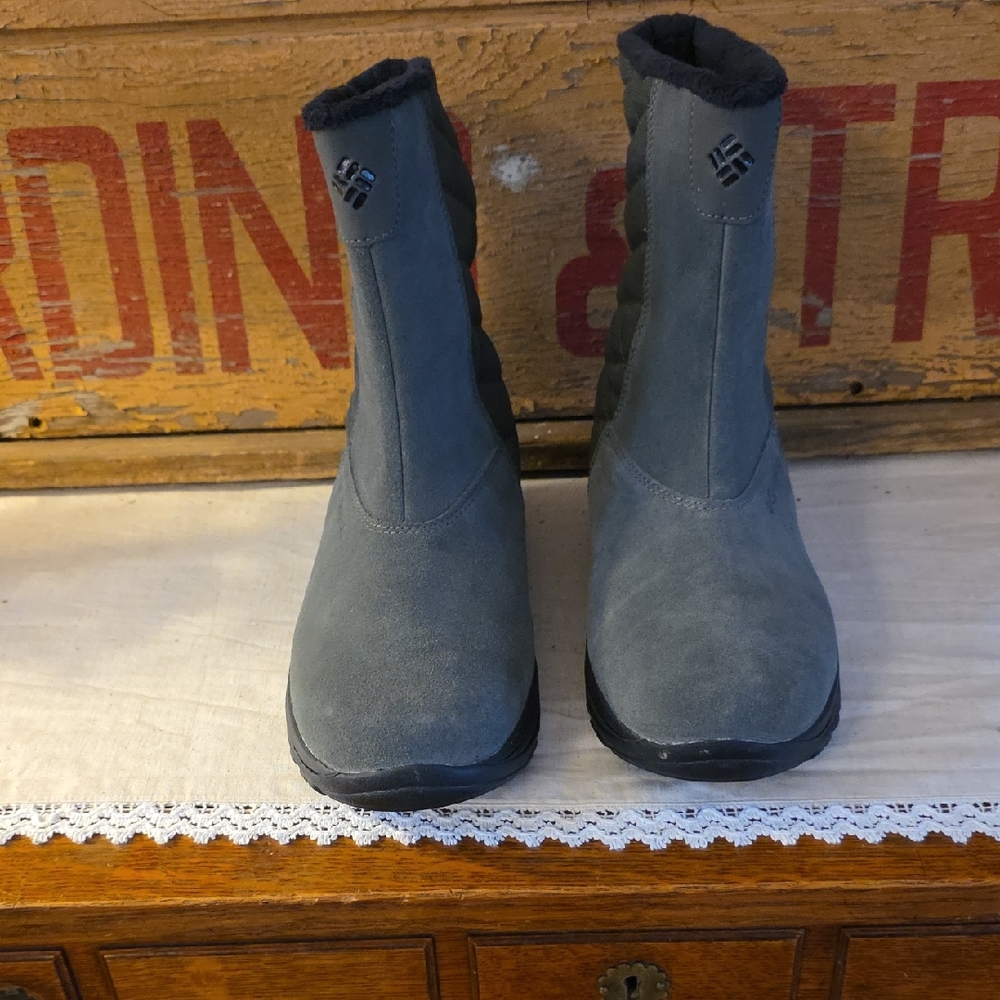 Columbia Charcoal Ice Maiden Boots